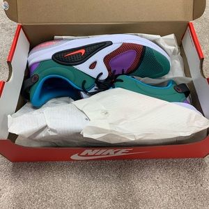 Brand New Mens Nike Joyrides CC Size 10